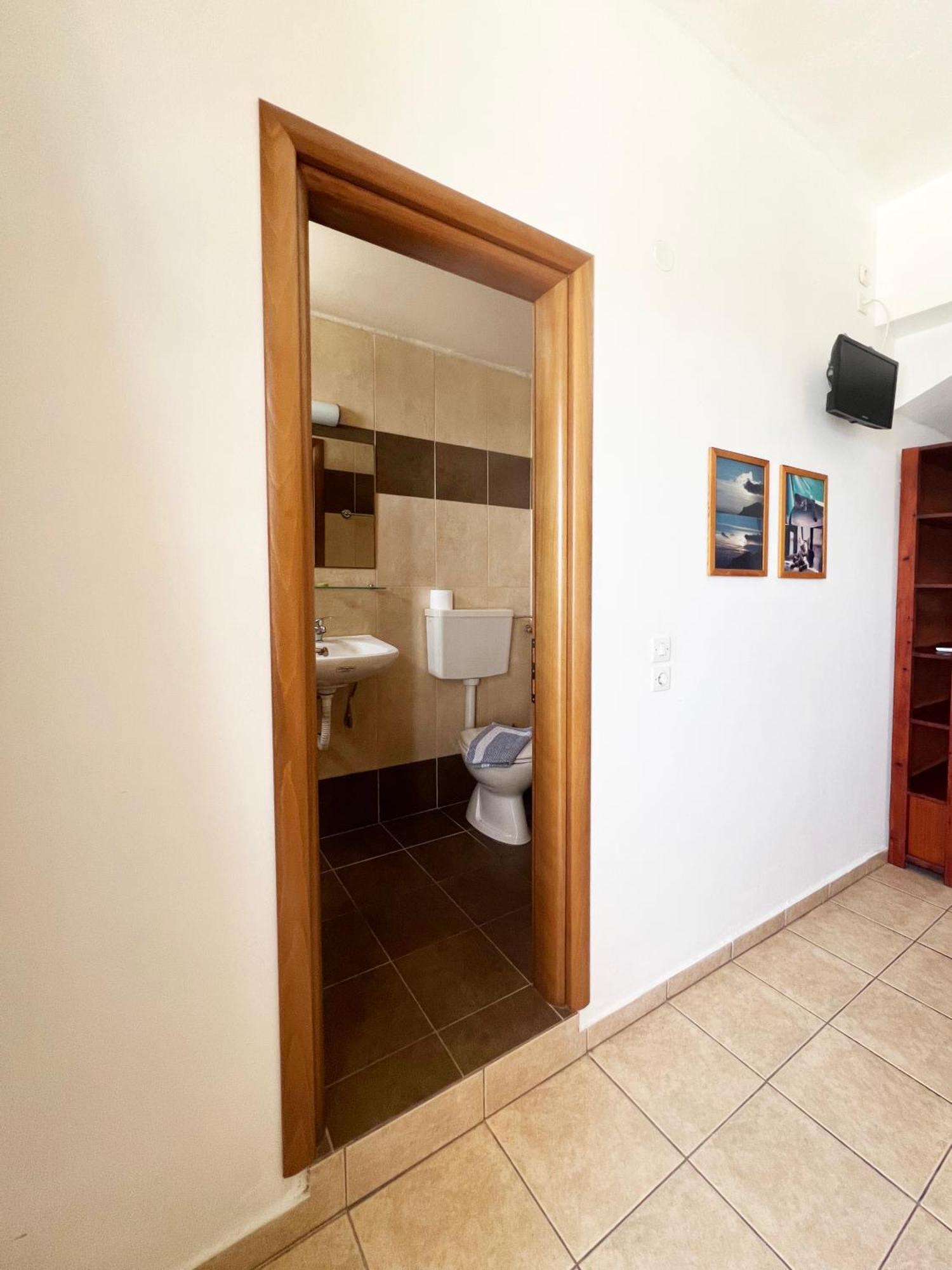 Τα τρία Αδέλφια Aparthotel Μανδράκι Εξωτερικό φωτογραφία