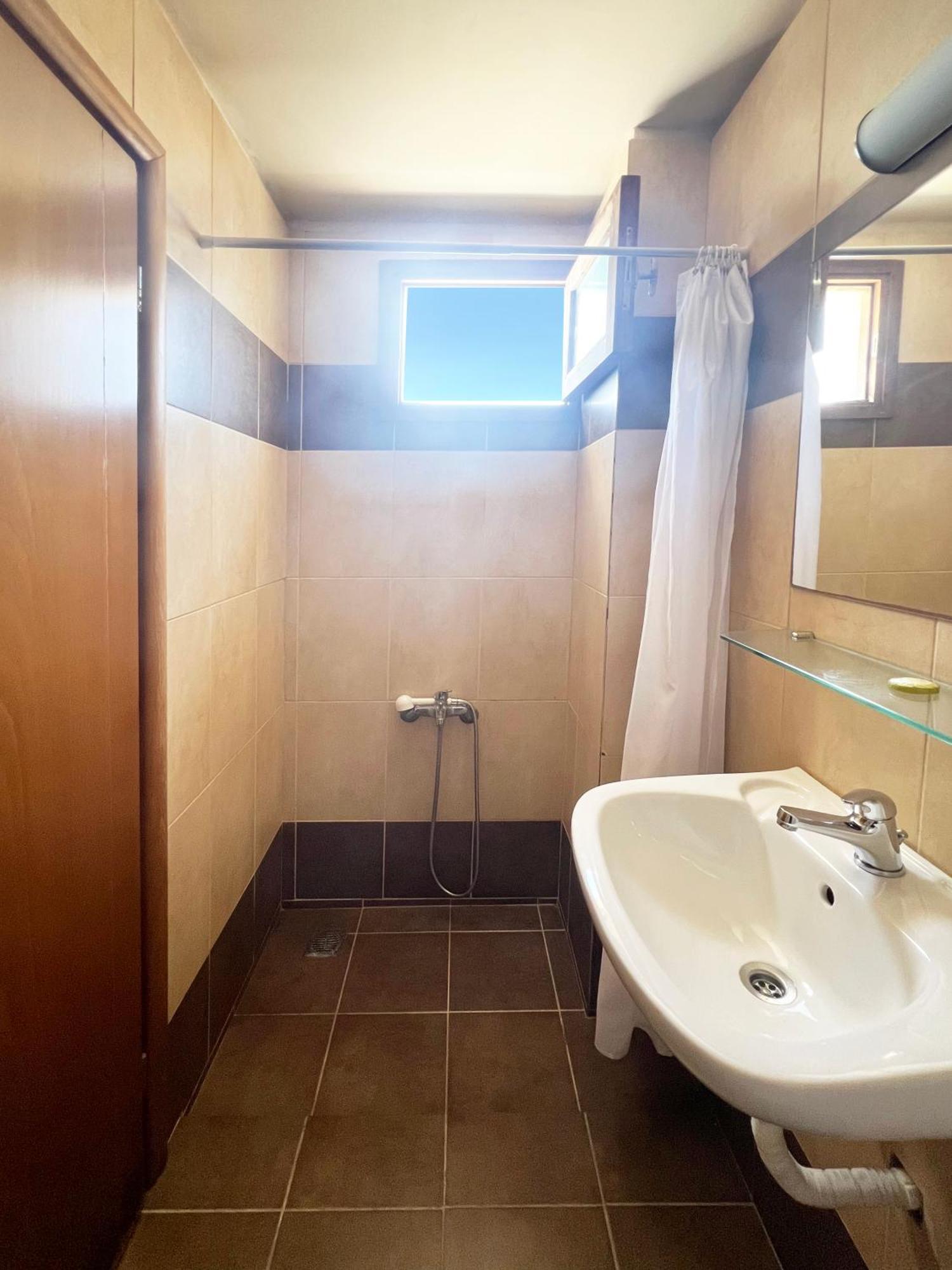 Τα τρία Αδέλφια Aparthotel Μανδράκι Εξωτερικό φωτογραφία
