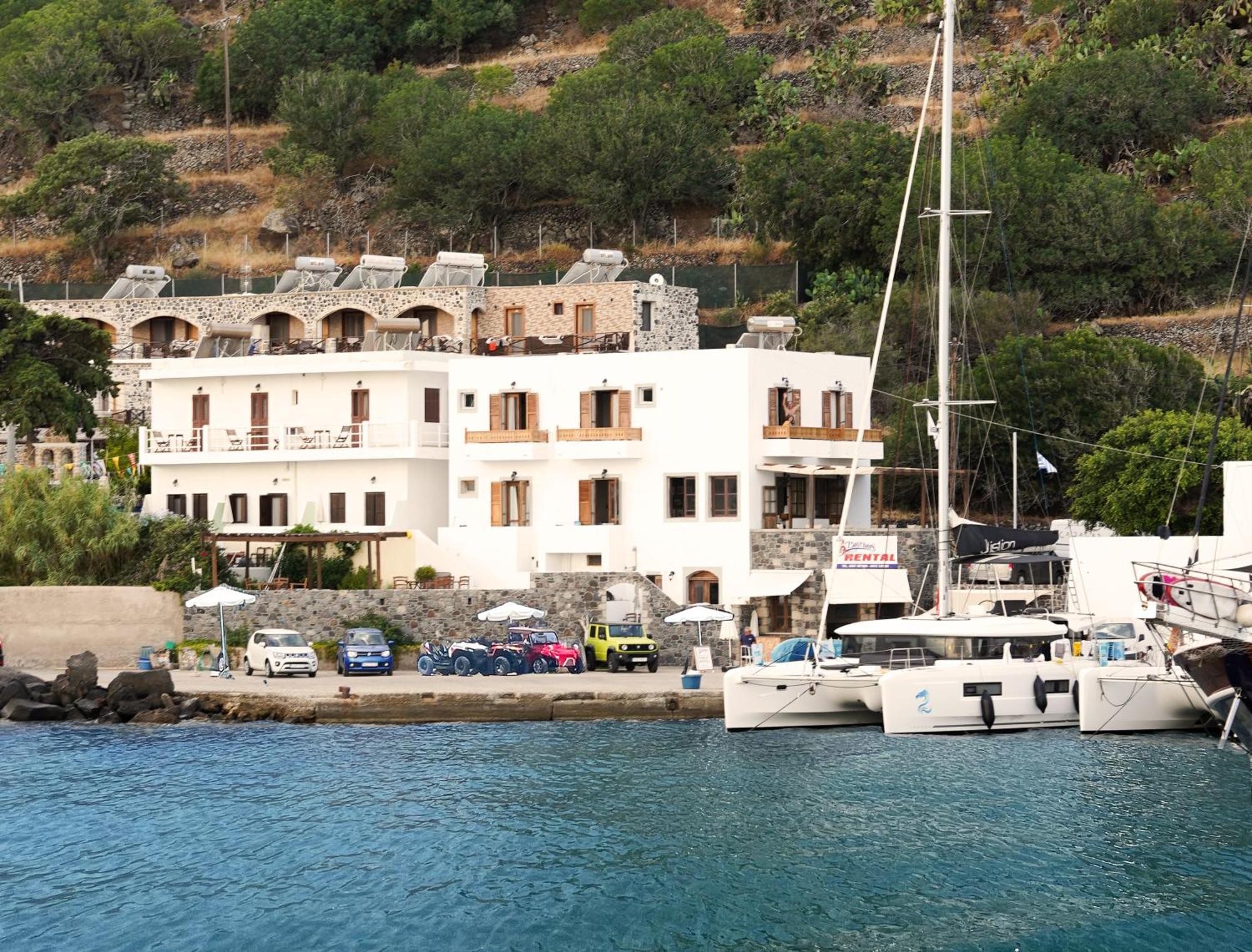 Τα τρία Αδέλφια Aparthotel Μανδράκι Εξωτερικό φωτογραφία
